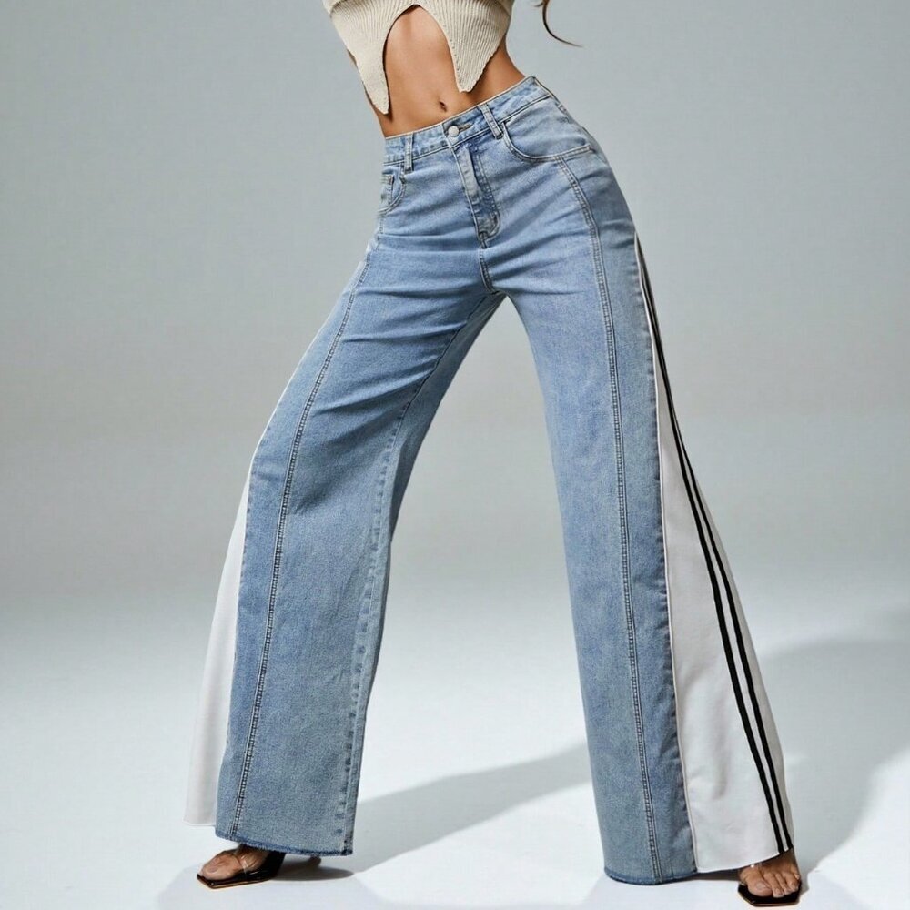 Light Wash Casual Women's Jeans - Picture 1 of 7